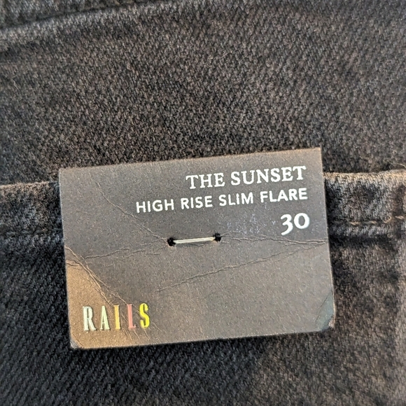 NEW....RAILS The Sunset High Rise Slim Flare Black Jeans...Size 30 - Picture 7 of 9